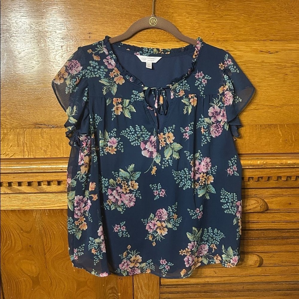 Lauren Conrad Peasant Navy Floral Flutter Sleeve Chiffon Blouse Ruffle Tie‎ Neck